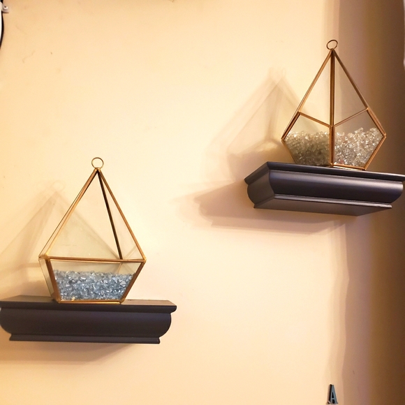 Geometeic Gold Glass Terrarium - Picture 3 of 3